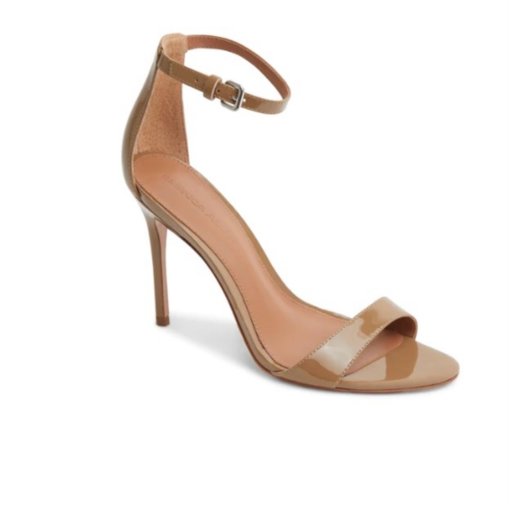 Nude Il: An illusive brown with a neutral to cool undertone.